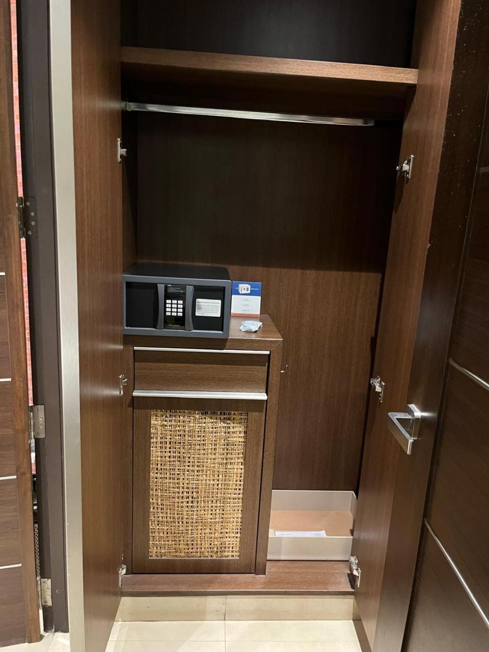 韦洛尔财富公园酒店 外观 照片
