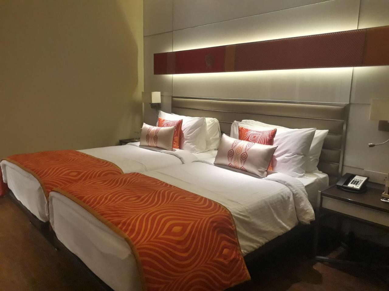 韦洛尔财富公园酒店 外观 照片